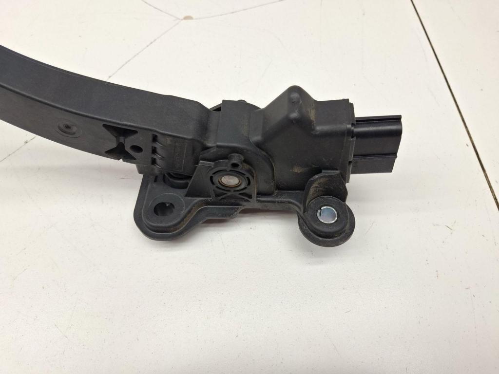 Педаль газа, 1500 рублей, Пермь