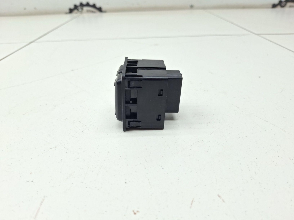 Кнопка обогрева сидений, 3000 рублей, Пермь