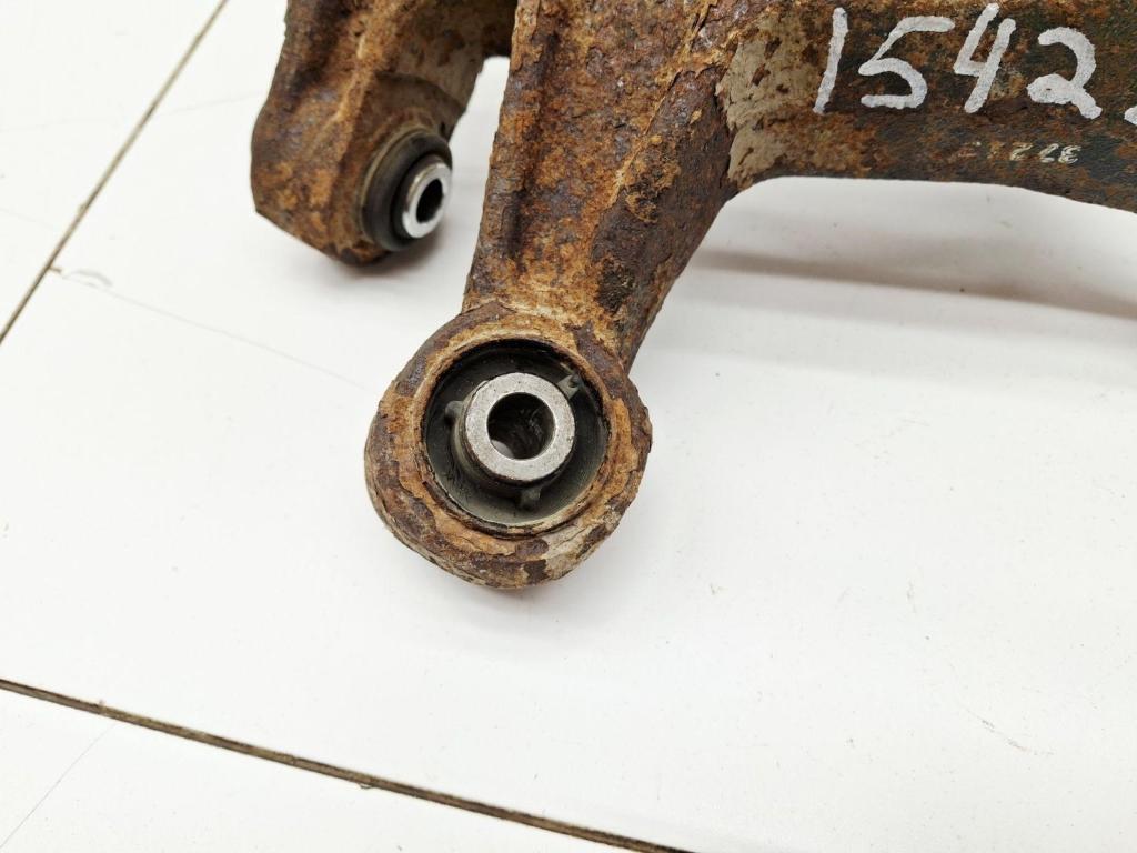 Кулак поворотный задний правый, 3000 рублей, Пермь