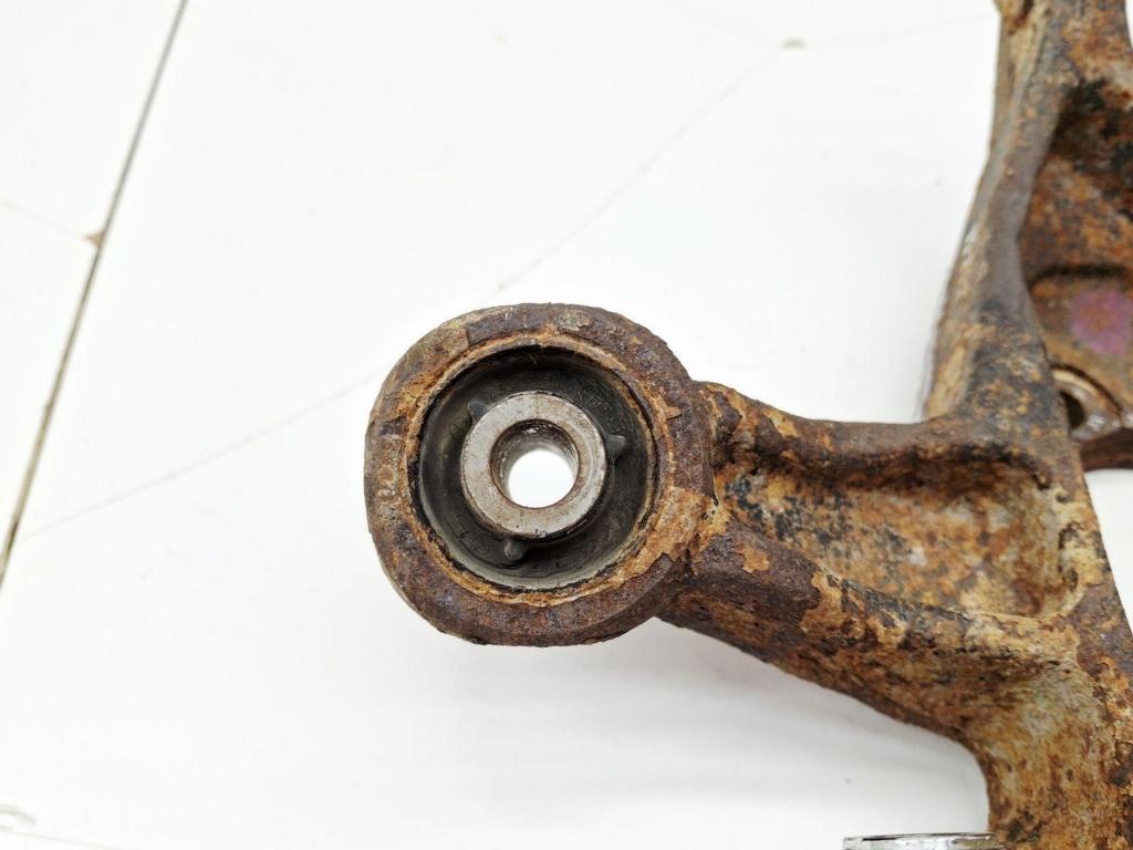 Кулак поворотный задний правый, 3000 рублей, Пермь