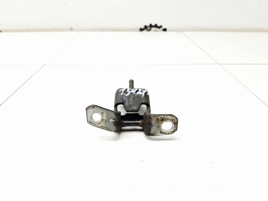 Петля двери задней левой верхняя, 500 рублей, Пермь