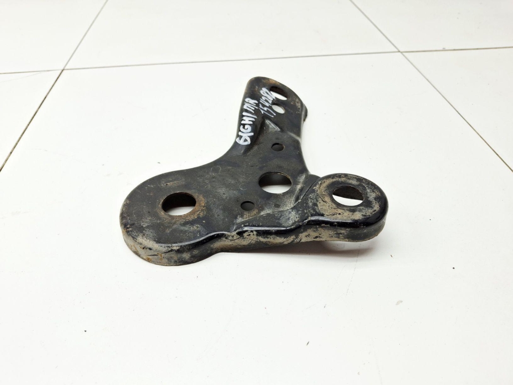 Кронштейн подрамника, 500 рублей, Пермь