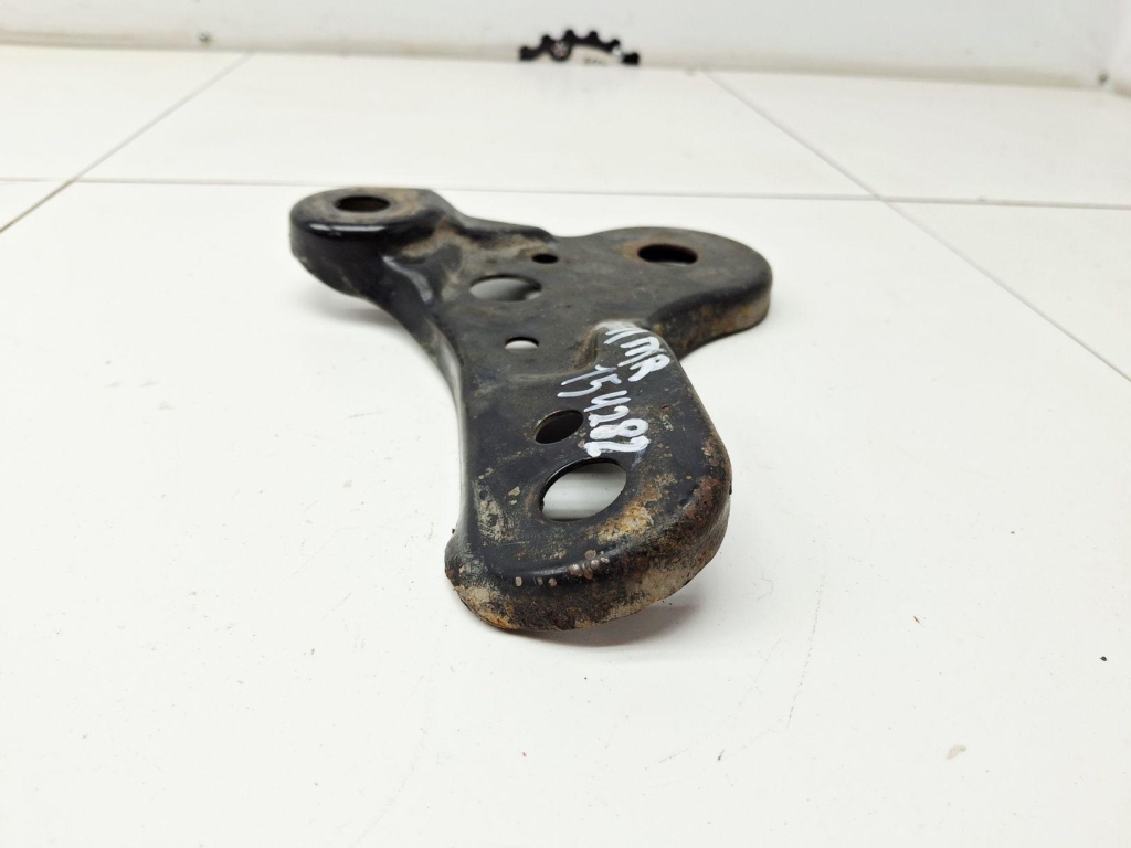 Кронштейн подрамника, 500 рублей, Пермь