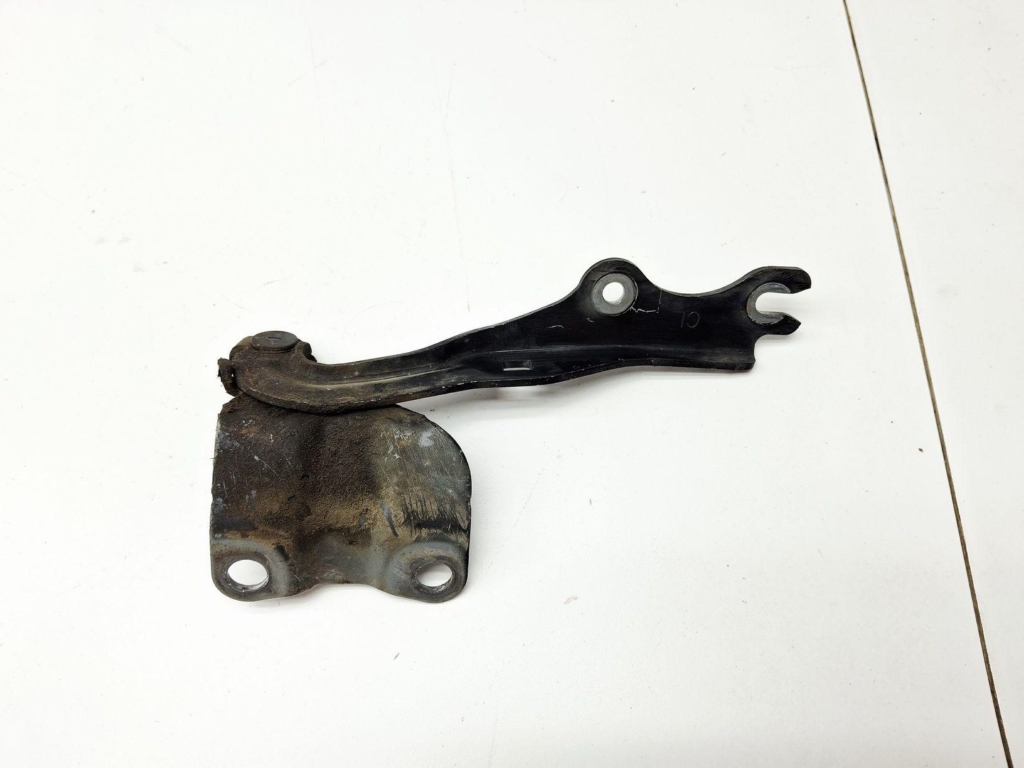 Петля капота левая, 1000 рублей, Пермь