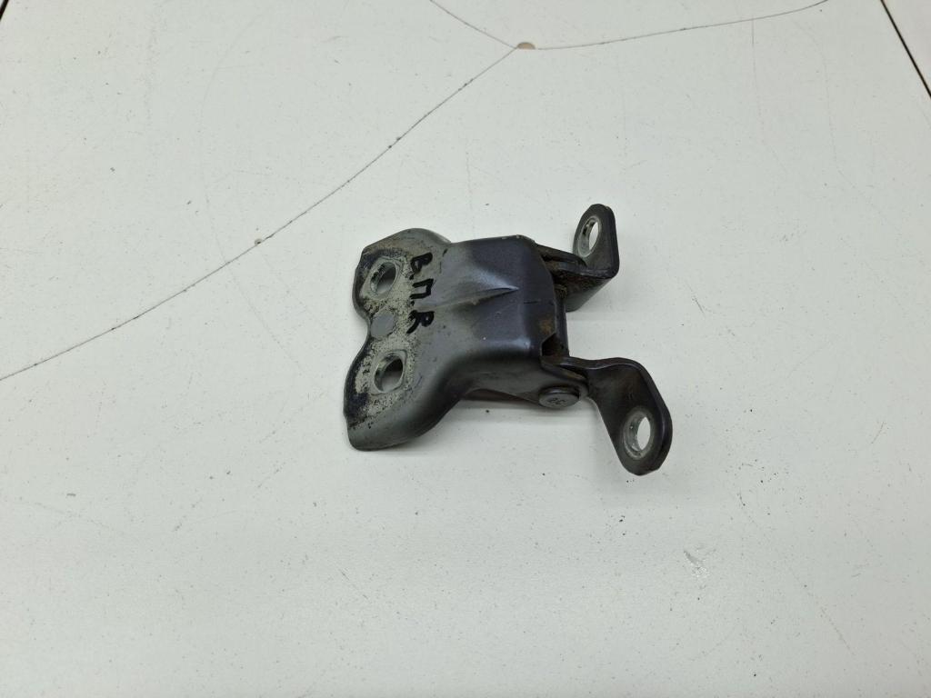 Петля двери передней правой верхняя, 1000 рублей, Пермь