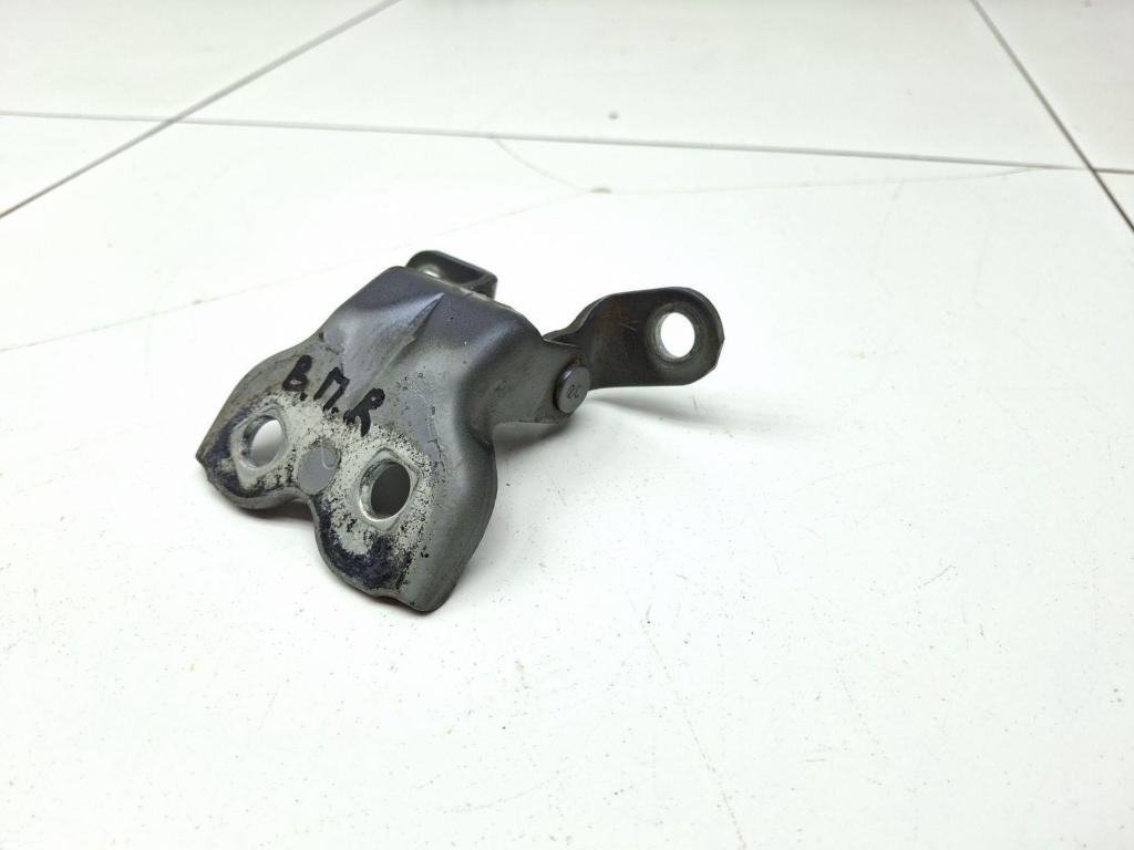 Петля двери передней правой верхняя, 1000 рублей, Пермь