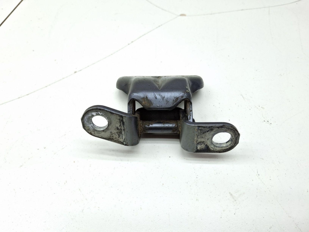 Петля двери передней правой верхняя, 1000 рублей, Пермь