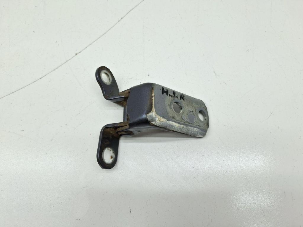 Петля двери задней правой нижняя, 1000 рублей, Пермь