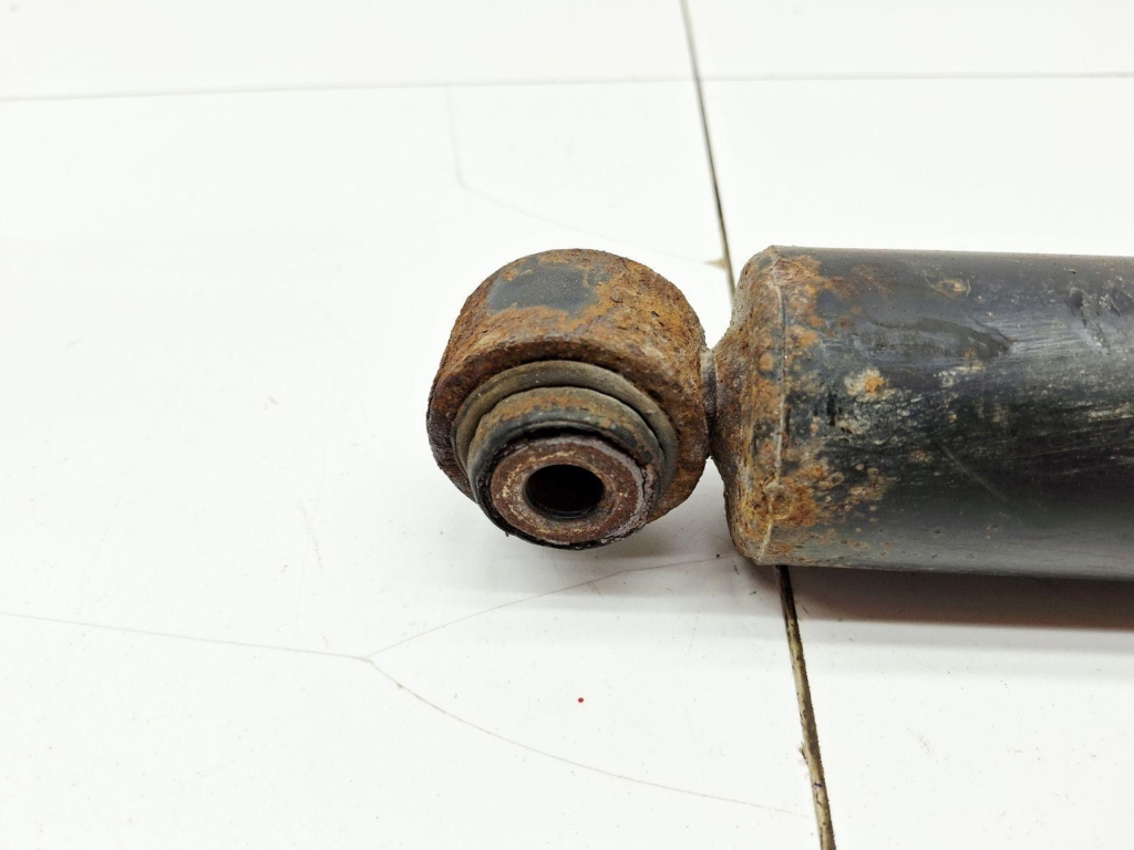 Амортизатор задний, 1000 рублей, Пермь