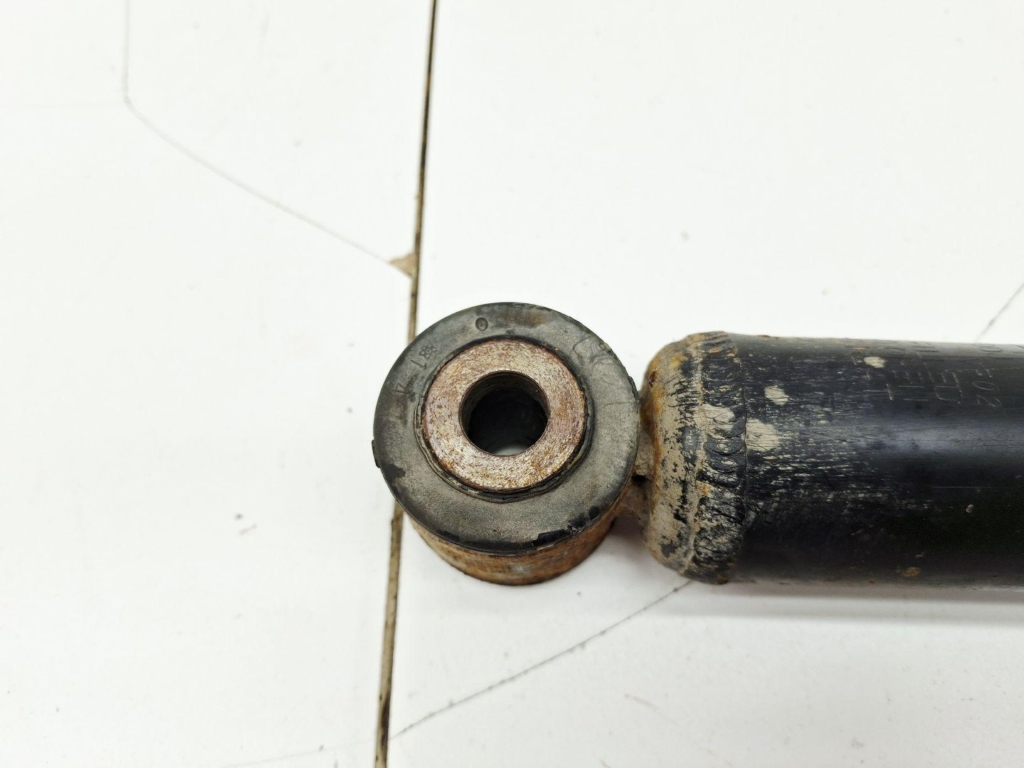 Амортизатор задний, 1000 рублей, Пермь