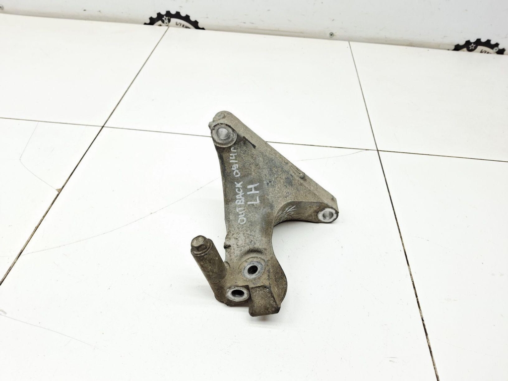 Кронштейн КПП левый, 1000 рублей, Пермь