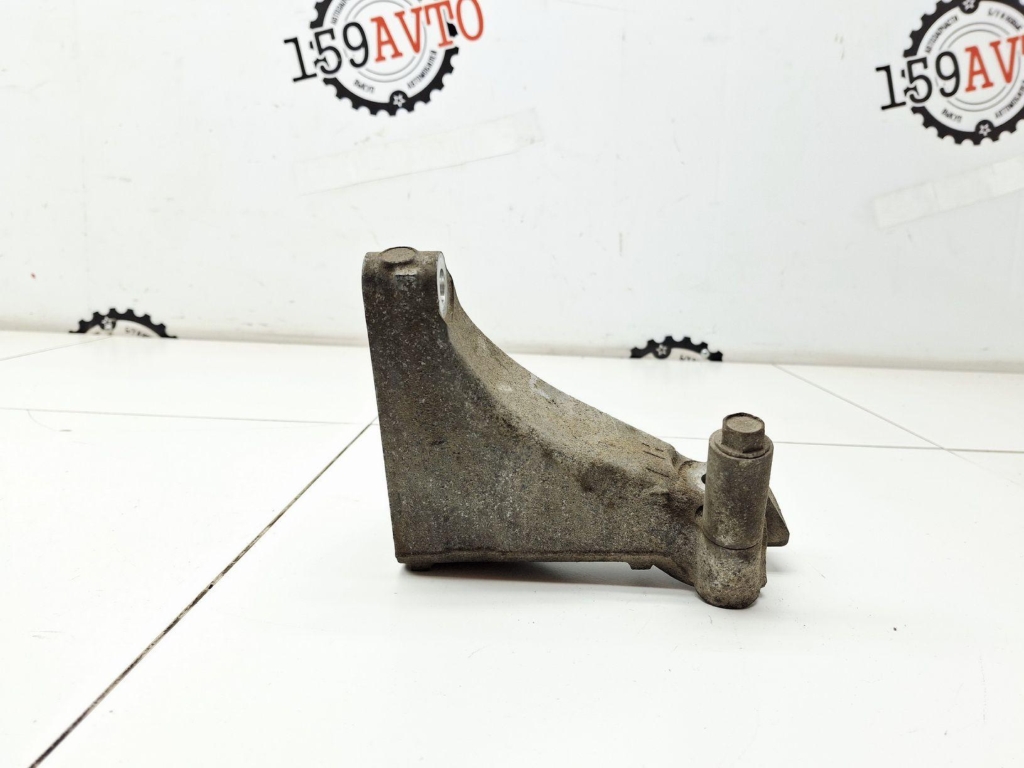 Кронштейн КПП левый, 1000 рублей, Пермь