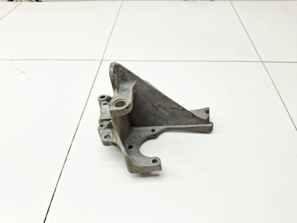 Кронштейн гидроусилителя, 1000 рублей, Пермь