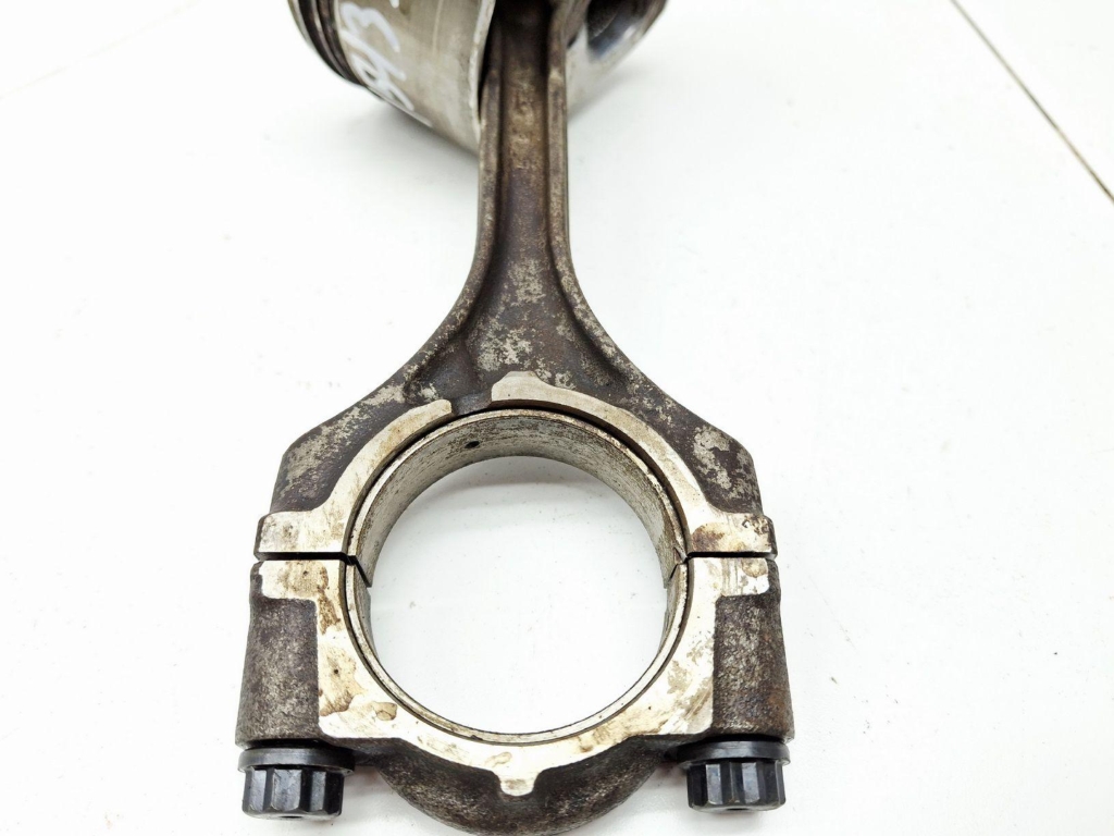 Поршень с шатуном, 3000 рублей, Пермь