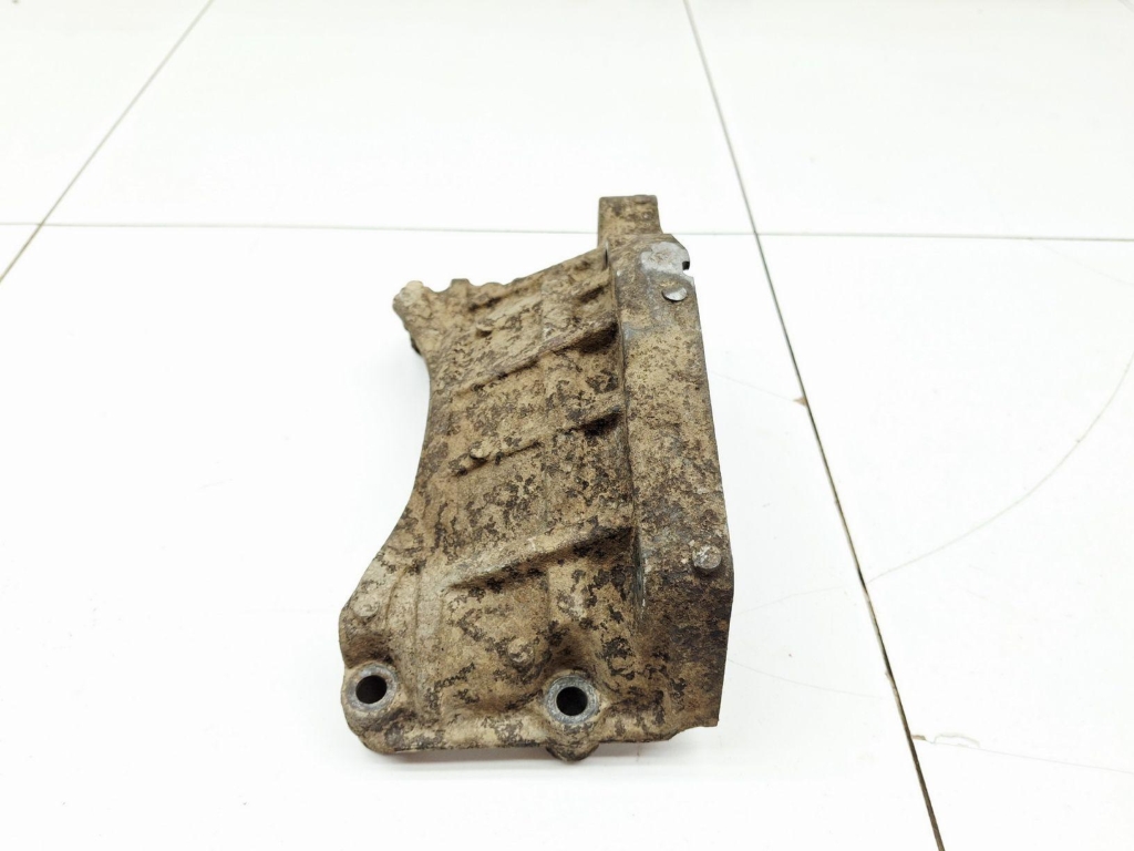 Кронштейн двигателя, 500 рублей, Пермь