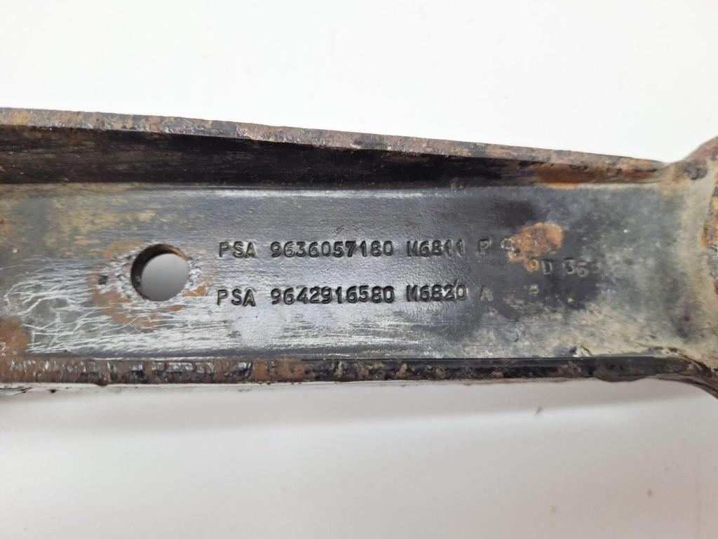 Опора двигателя правая, 2000 рублей, Пермь