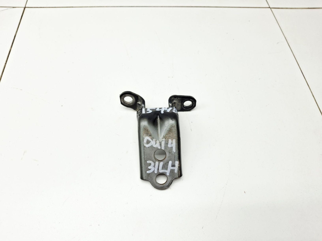 Петля двери задней левой нижняя, 500 рублей, Пермь