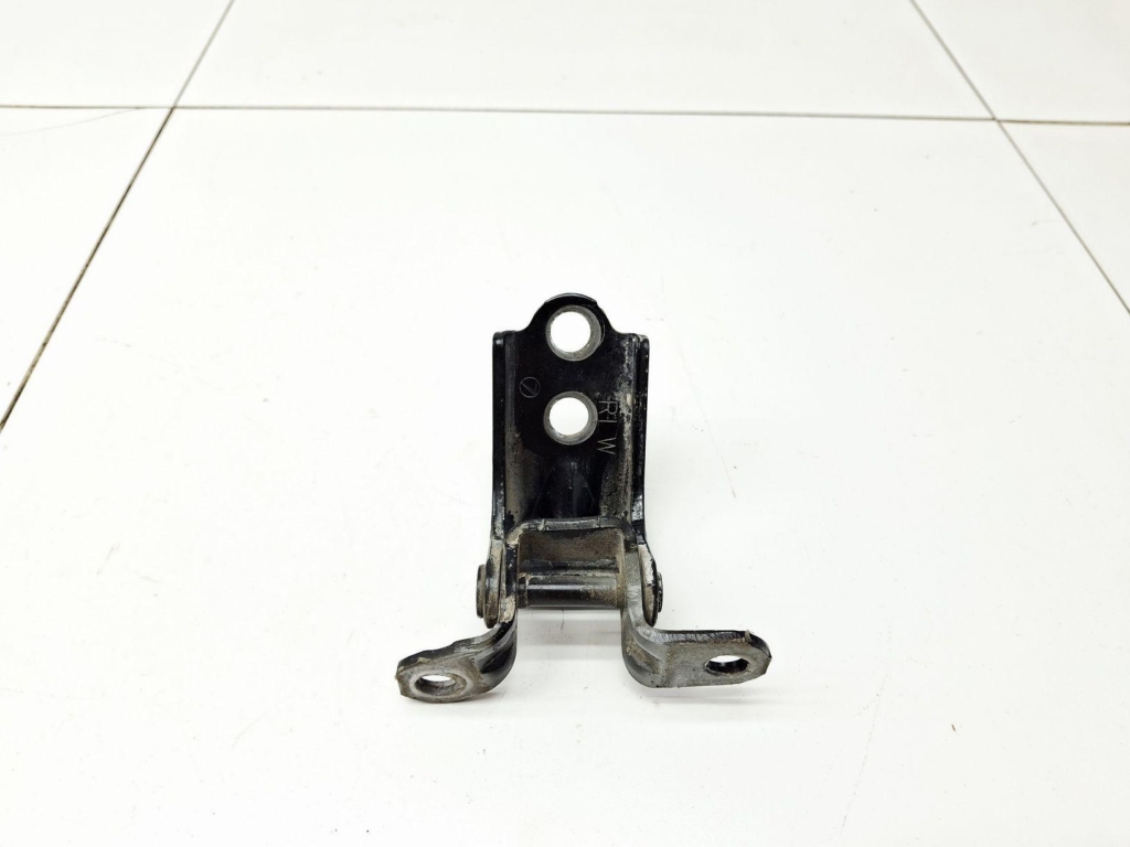 Петля двери задней левой нижняя, 500 рублей, Пермь