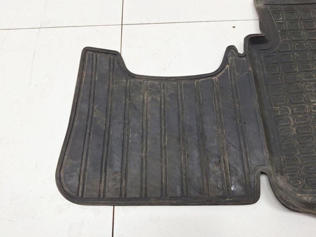 Комплект ковриков салона, 1000 рублей, Пермь