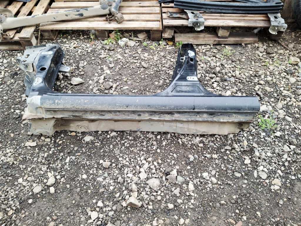 Порог со стойкой левый, 30000 рублей, Пермь