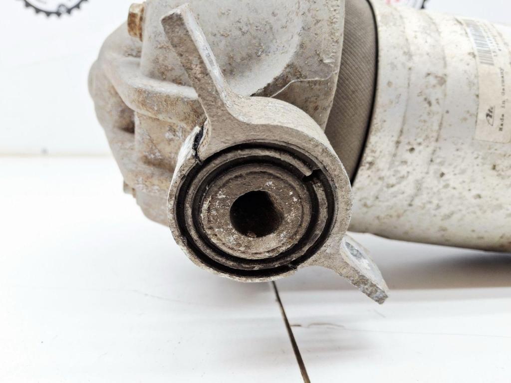 Амортизатор задний правый, 12000 рублей, Пермь