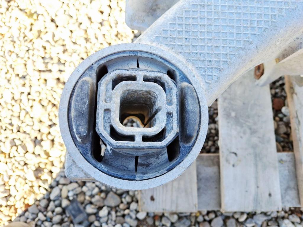 Балка задняя, 4000 рублей, Пермь