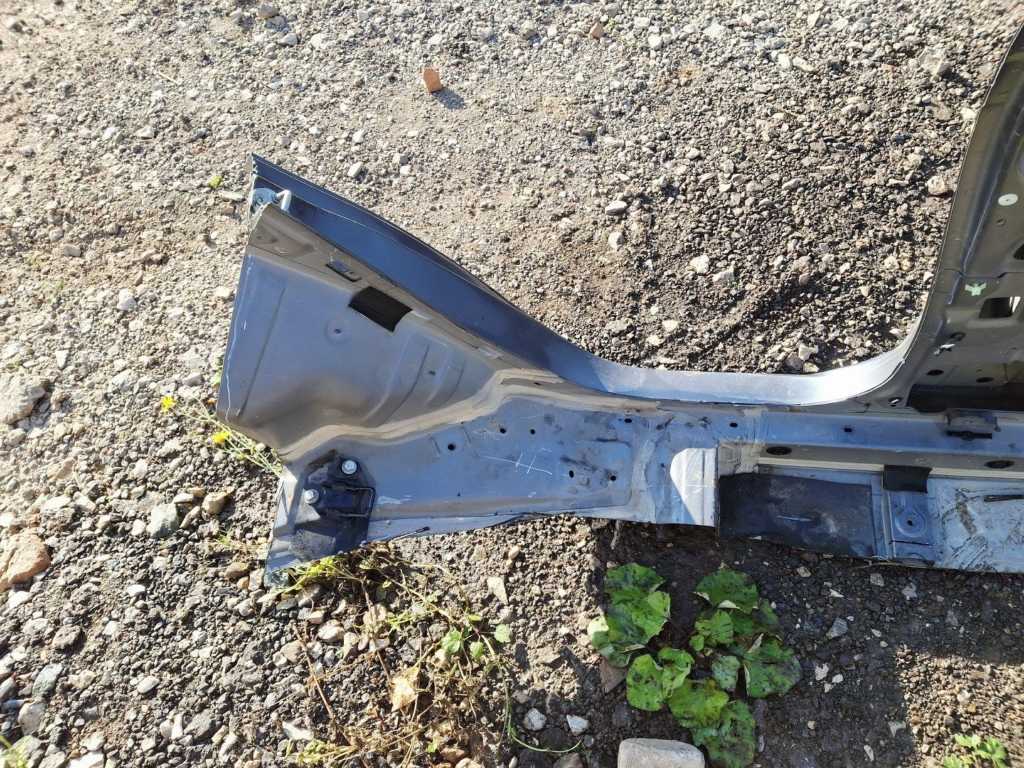 Порог со стойкой левый, 15000 рублей, Пермь