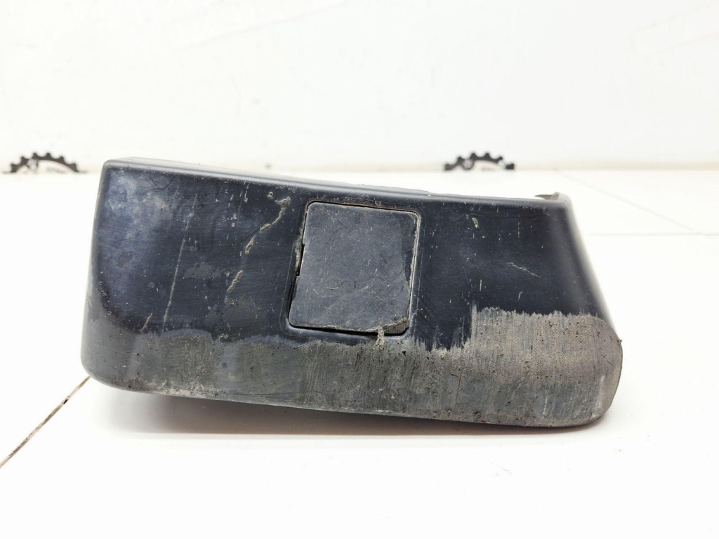 Брызговик задний правый, 1000 рублей, Пермь