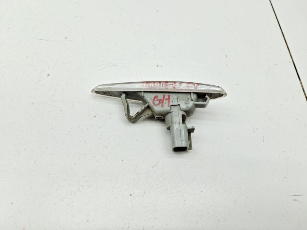 Повторитель на крыло левый, 500 рублей, Пермь