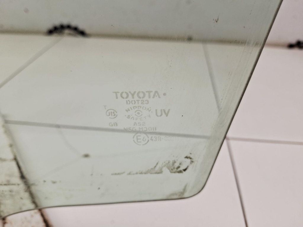 Стекло двери передней правой, 4000 рублей, Пермь