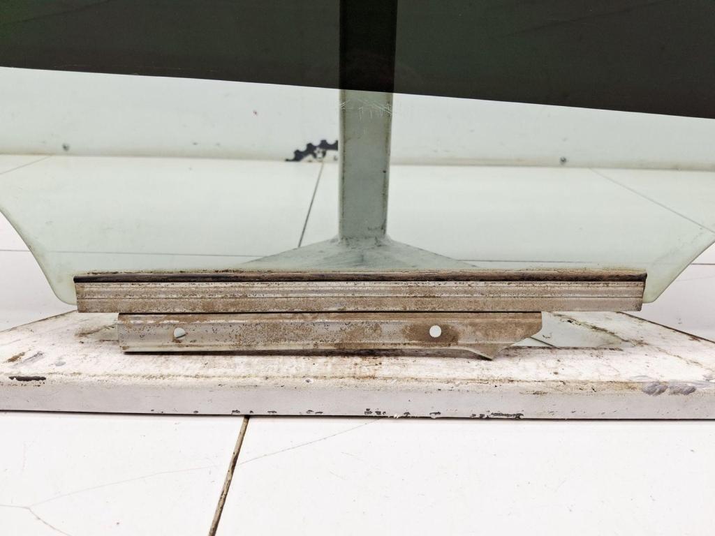 Стекло двери задней правой, 1500 рублей, Пермь