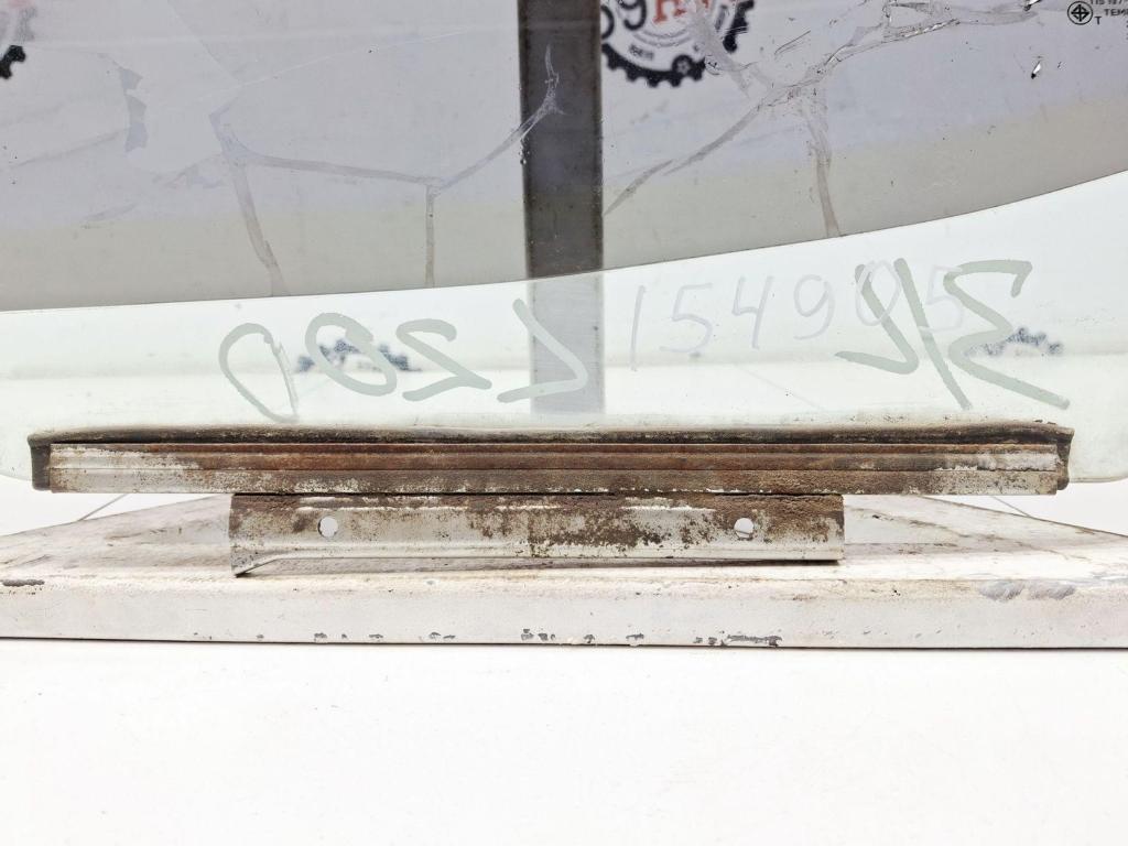 Стекло двери задней левой, 3000 рублей, Пермь