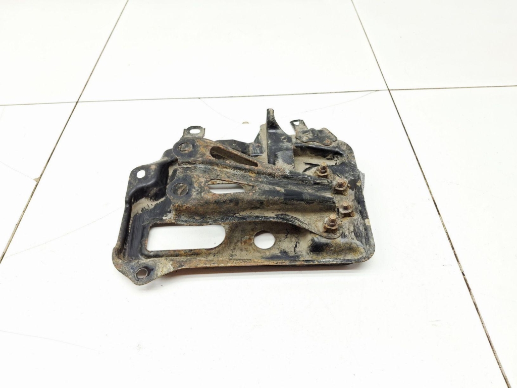 Крепление АКБ, 1000 рублей, Пермь