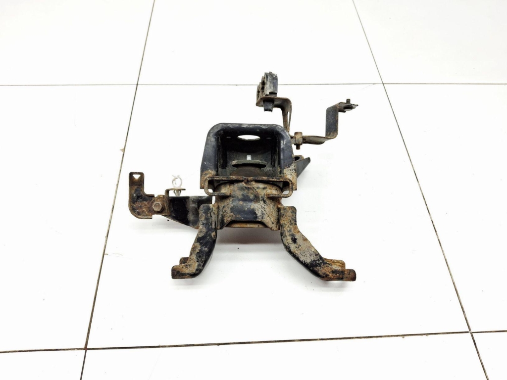 Опора двигателя правая, 3000 рублей, Пермь