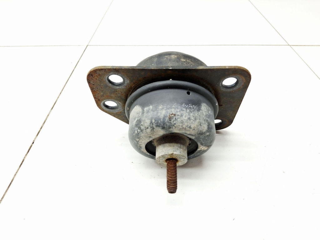 Опора двигателя правая, 1000 рублей, Пермь