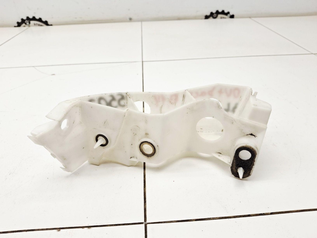 Кронштейн заднего бампера левый, 500 рублей, Пермь