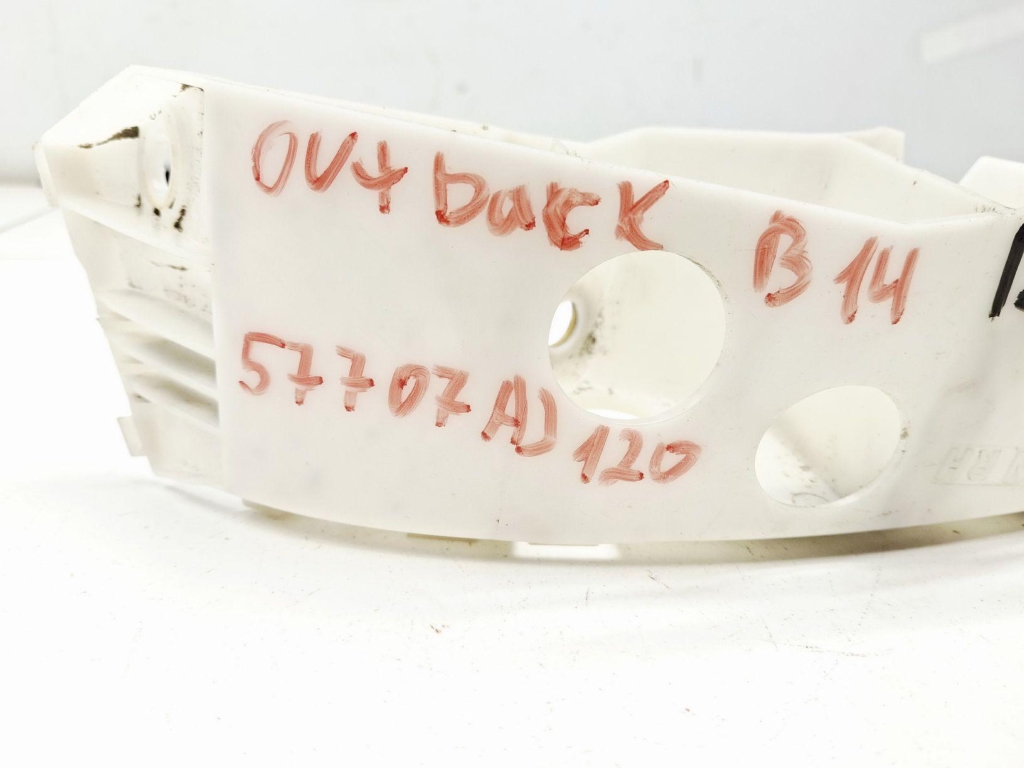 Кронштейн заднего бампера правый, 500 рублей, Пермь