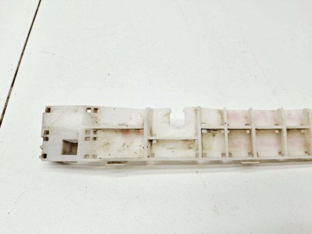 Кронштейн заднего бампера правый, 500 рублей, Пермь