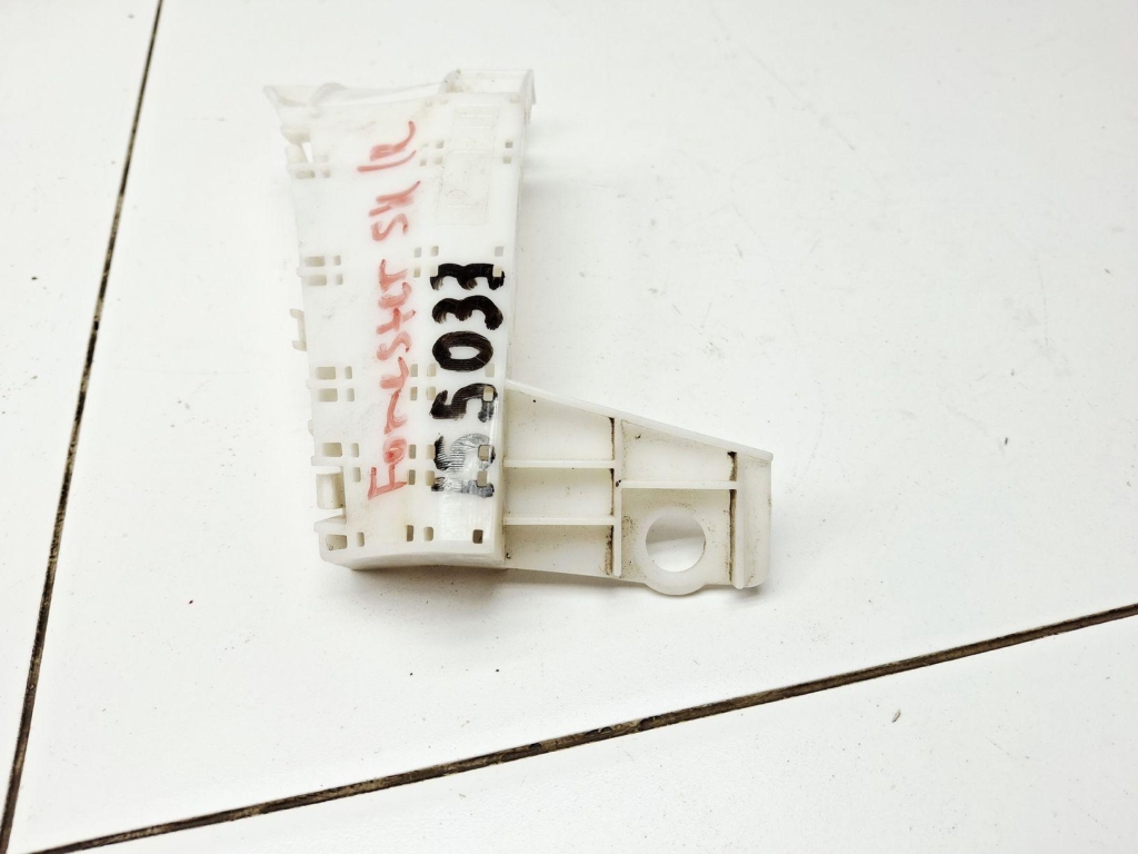 Кронштейн заднего бампера правый, 500 рублей, Пермь