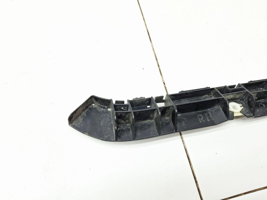 Кронштейн заднего бампера правый, 500 рублей, Пермь