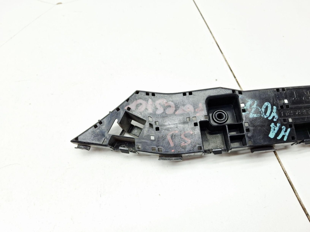 Кронштейн заднего бампера правый, 1000 рублей, Пермь