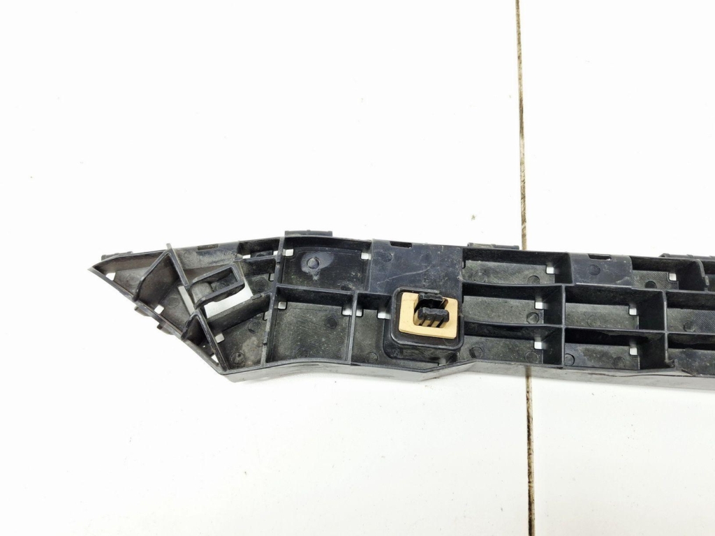 Кронштейн заднего бампера правый, 1000 рублей, Пермь