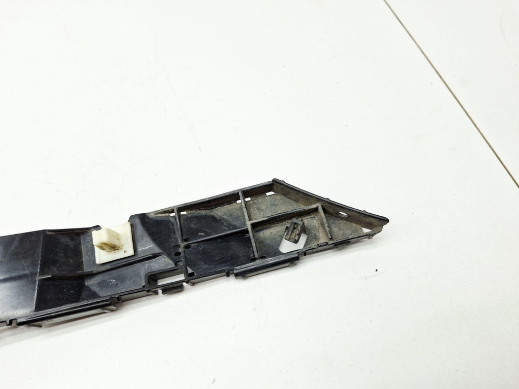 Кронштейн заднего бампера правый, 500 рублей, Пермь