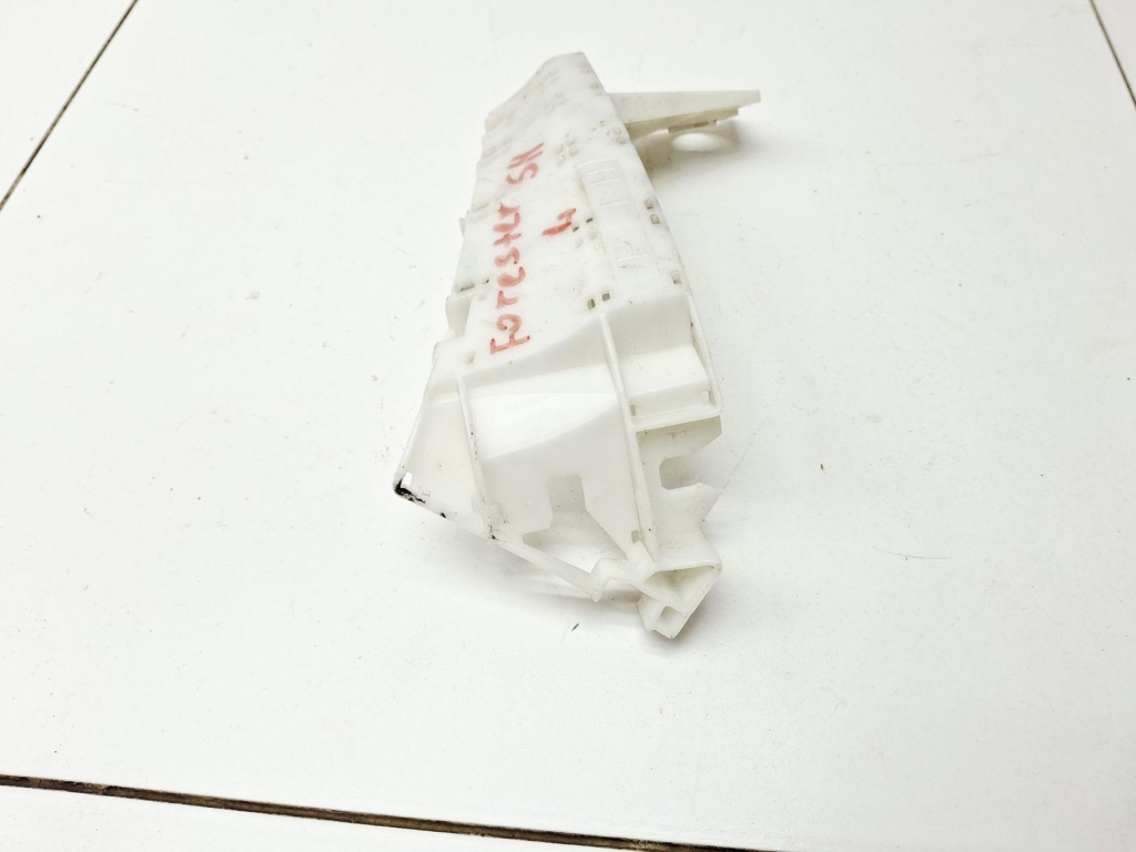 Кронштейн заднего бампера левый, 500 рублей, Пермь