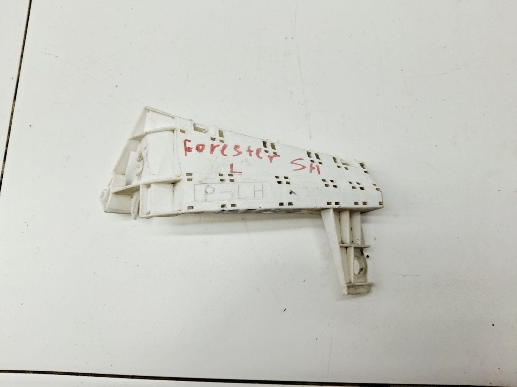 Кронштейн заднего бампера левый, 500 рублей, Пермь