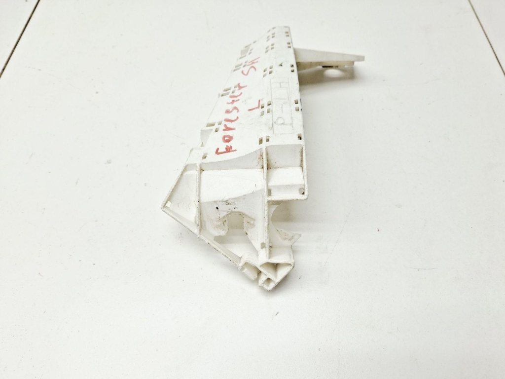 Кронштейн заднего бампера левый, 500 рублей, Пермь