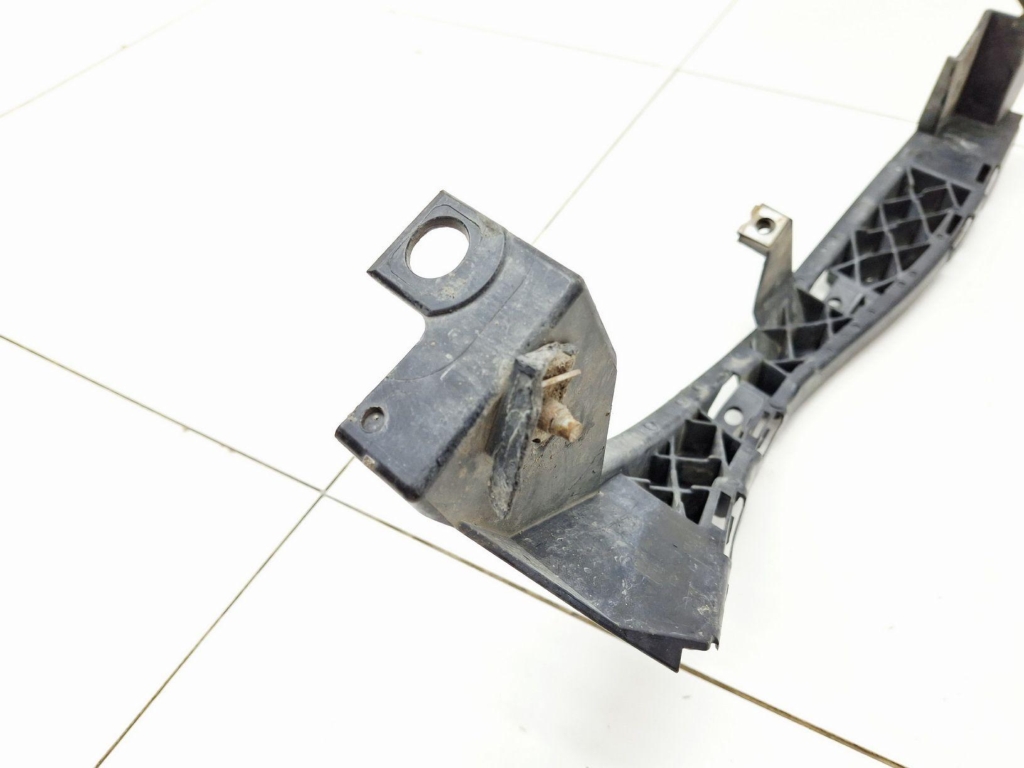 Кронштейн фар правый, 1000 рублей, Пермь