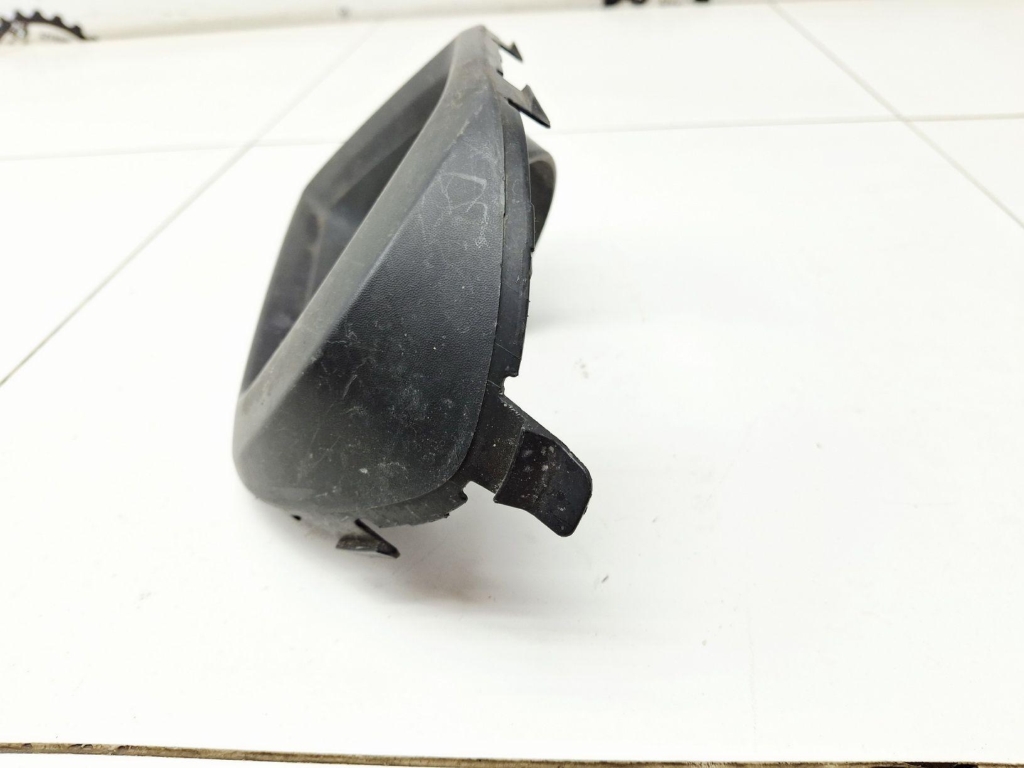 Рамка противотуманой фары правой, 1000 рублей, Пермь