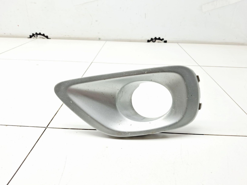 Рамка противотуманой фары левой, 500 рублей, Пермь