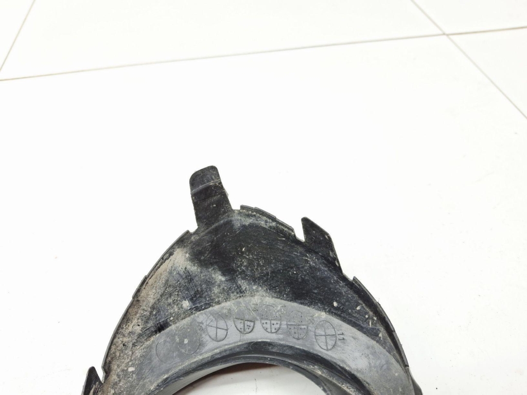 Рамка противотуманой фары левой, 1000 рублей, Пермь